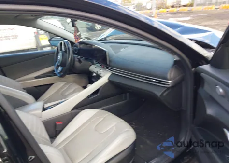 2021 Hyundai Elantra Limited z USA, uszkodzony, nr VIN KMHLP4AG9MU155720